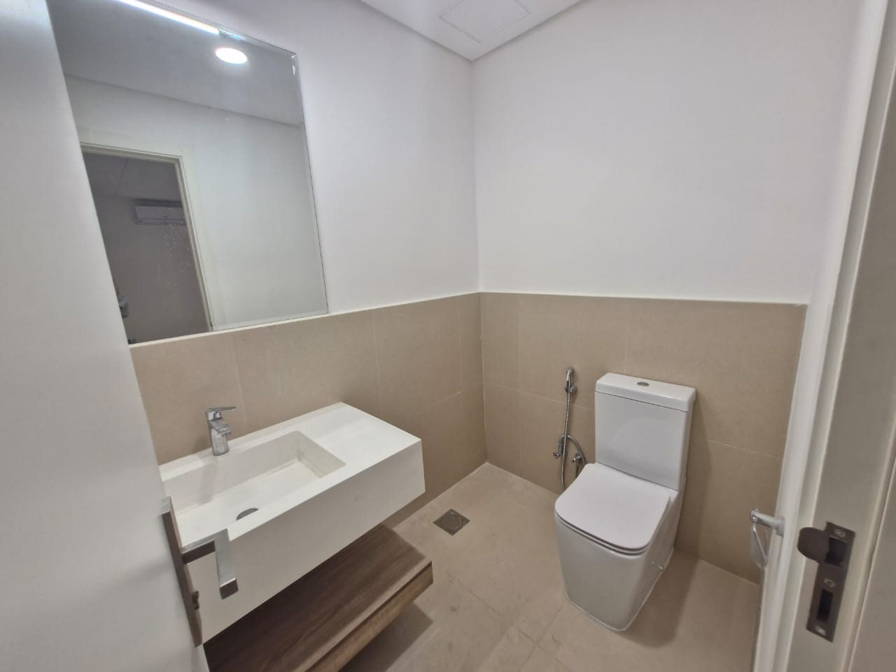 🏰 *Modern Luxury Villa in Sidra District – Roshn*   ✨ 400 sqm | Contemporary Design Blending Elegance, Functionality & Sustainability 🌿♻️